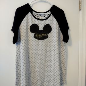 Disney Mickey Mouse ears shirt 2xl